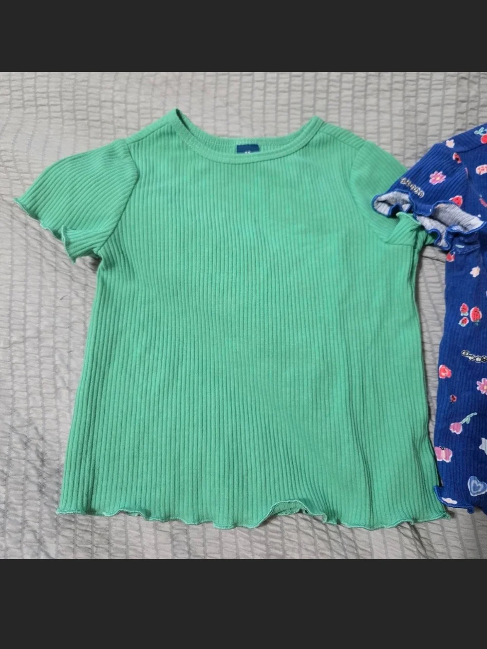 Old Navy Green Ribbed Tee & Blue Printed Short Sleeve Top - Girls